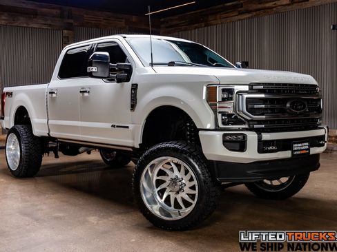 Used 2022 Ford F250 Platinum w/ FX4 Off-Road Package AWD/4WD image 1