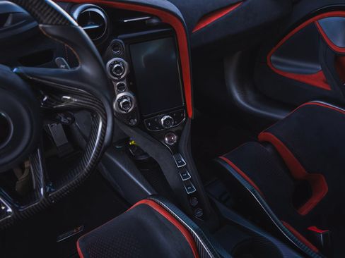 Used 2021 McLaren 765LT RWD image 68