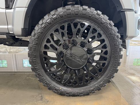 Used 2024 Ford F450 Platinum w/ Camper Package AWD/4WD image 82
