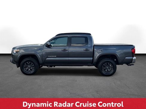 Certified 2023 Toyota Tacoma SR5 AWD/4WD image 10
