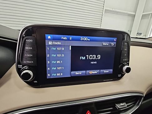 Used 2020 Hyundai Santa Fe Limited image 15