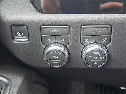 New 2026 GMC Sierra 1500 Elevation image 27