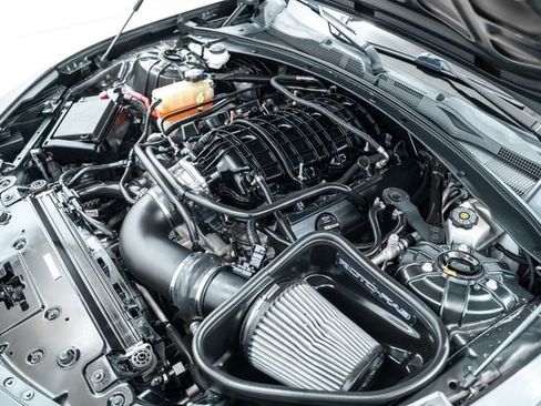 Used 2018 Chevrolet Camaro SS image 33