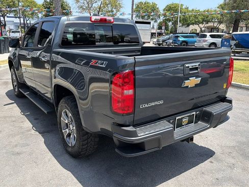 Used 2017 Chevrolet Colorado Z71 AWD/4WD image 6