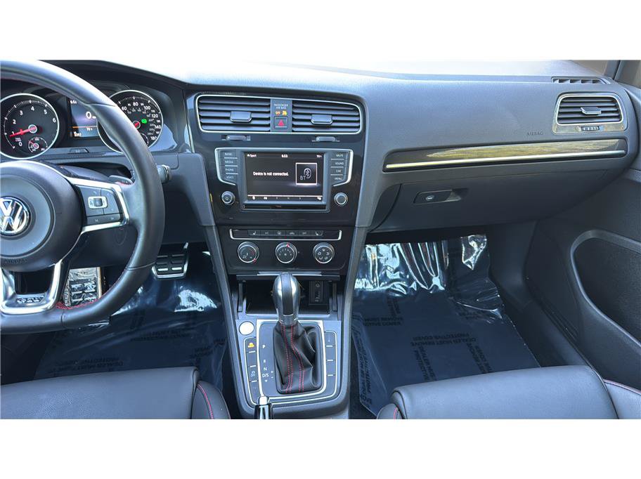Used 2016 Volkswagen GTI SE FWD image 17