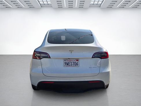 Used 2020 Tesla Model Y Long Range AWD/4WD image 5