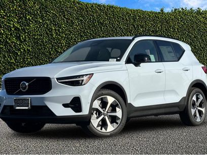 New 2026 Volvo XC40 B5 Plus w/ Protection Package Premier
