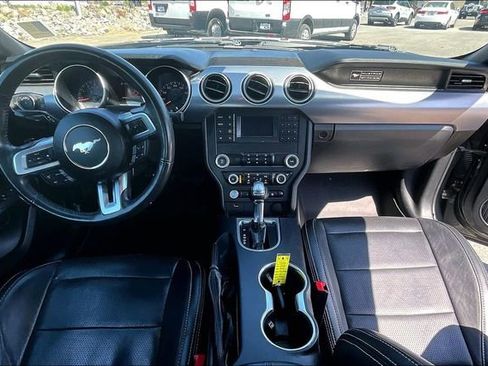 Used 2020 Ford Mustang GT RWD image 15