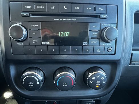 Used 2016 Jeep Patriot Sport w/ Power Value Group image 22