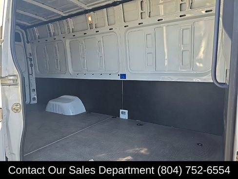 Used 2020 Freightliner Sprinter 3500 image 11