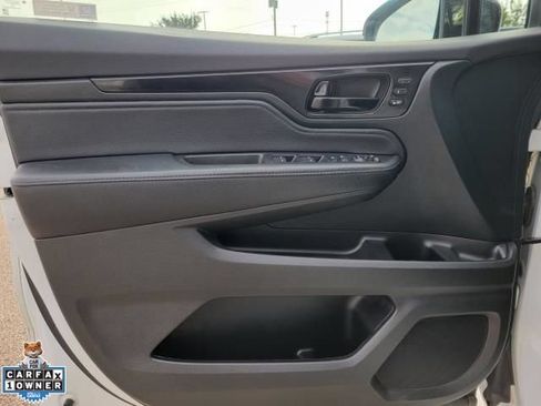 Used 2022 Honda Odyssey Elite image 19