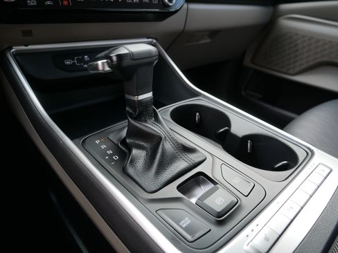 Certified 2026 Kia Carnival FWD image 24