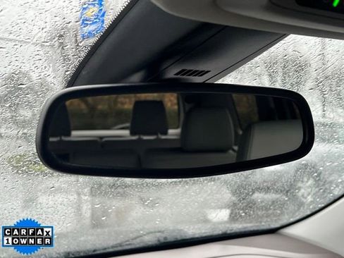 Used 2023 GMC Acadia SLT image 38