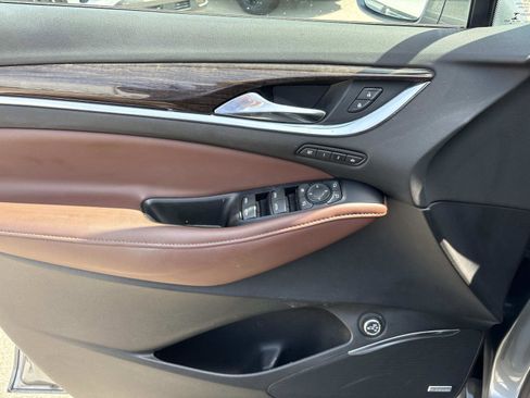 Used 2018 Buick Enclave Avenir w/ Avenir Technology Package image 12