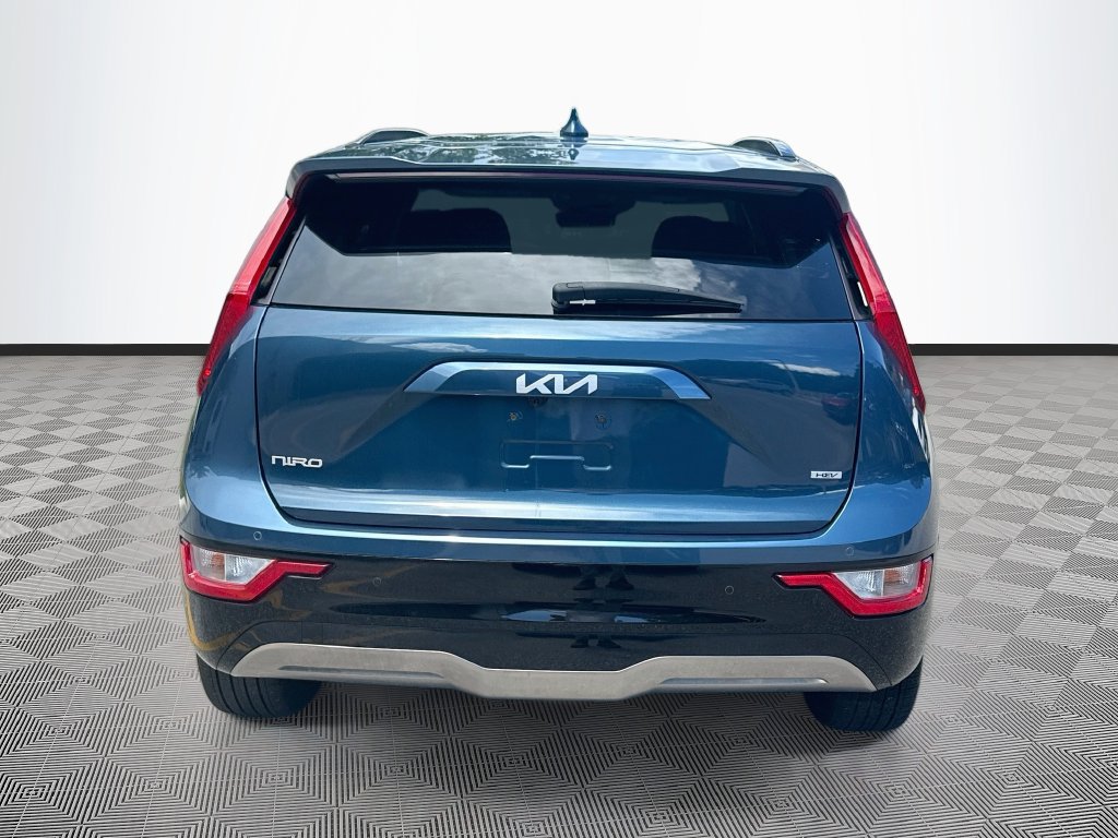 Used 2024 Kia Niro Wind w/ Wind Preserve Package FWD image 7