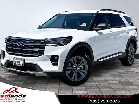 Used 2025 Ford Explorer Active w/ Active Comfort Package AWD/4WD image 1