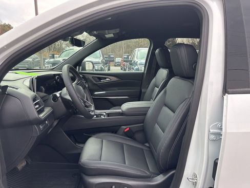 New 2026 Chevrolet Traverse LT w/ Midnight/Sport Edition image 8