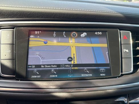 Used 2019 Buick Enclave Essence AWD/4WD image 20