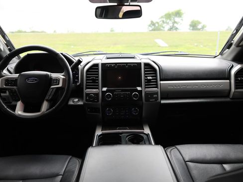 Used 2020 Ford F250 Lariat w/ Lariat Ultimate Package AWD/4WD image 37