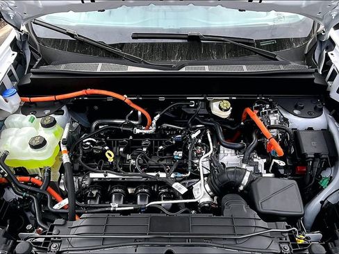 New 2025 Ford Maverick XL w/ Equipment Group 101A image 11