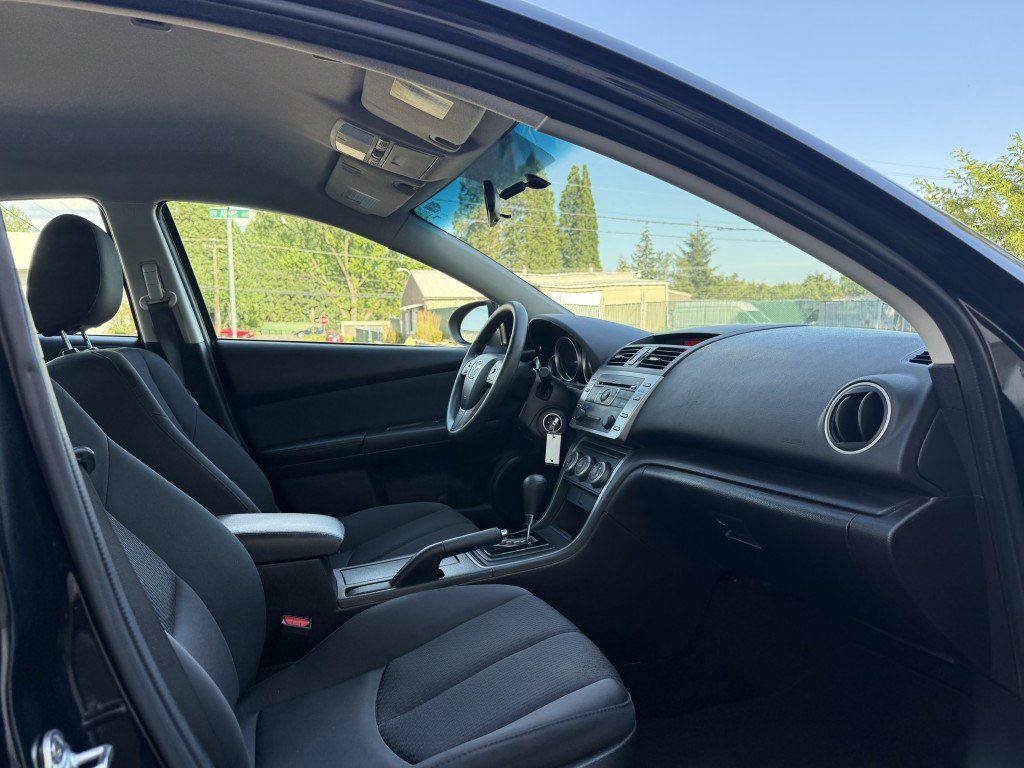 Used 2011 MAZDA MAZDA6 i Sport FWD image 19