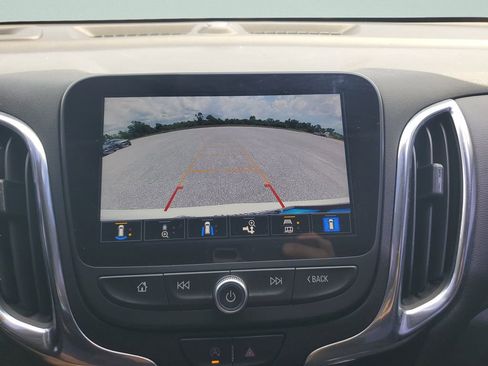 Certified 2024 Chevrolet Equinox LT FWD image 22