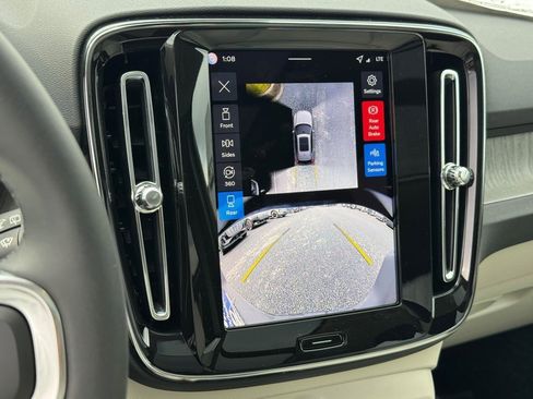 New 2026 Volvo XC40 B5 Ultra w/ Climate Package image 27