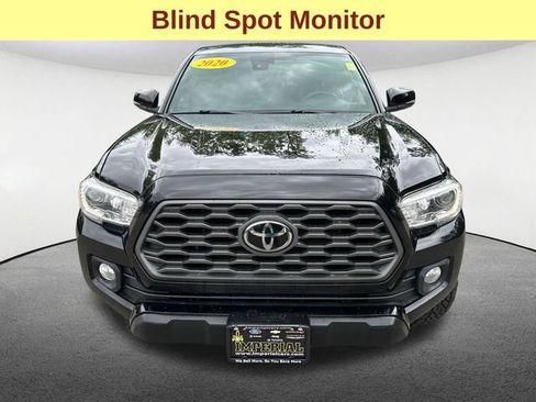 Used 2020 Toyota Tacoma TRD Off-Road AWD/4WD image 4