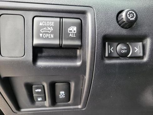 Used 2013 Lexus IS 350C w/ Luxury Pkg image 15