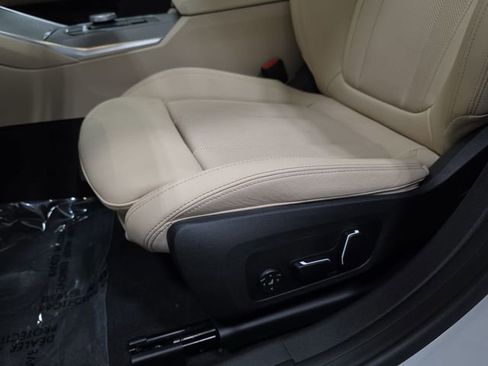 Certified 2025 BMW i4 xDrive40i w/ Premium Package image 26