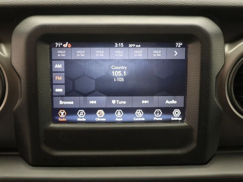 Used 2023 Jeep Wrangler Unlimited w/ Cold Weather Group image 22