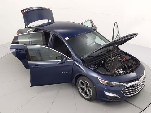 Used 2020 Chevrolet Malibu LT image 13