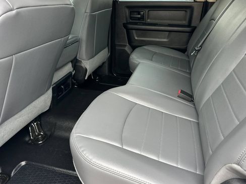 Used 2017 RAM 3500 ST AWD/4WD image 12