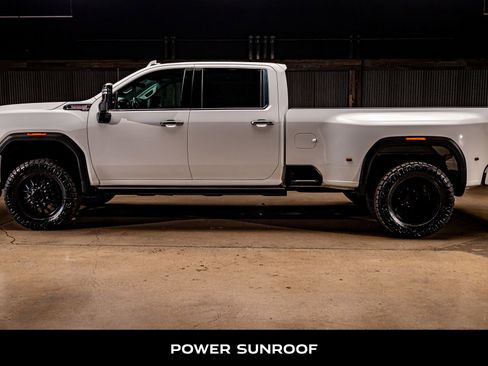 Used 2023 GMC Sierra 3500 Denali w/ Denali Ultimate Package image 6