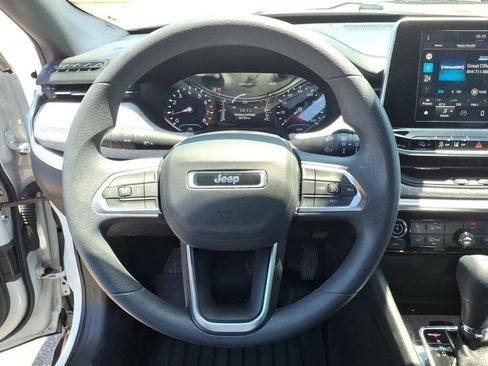 Used 2025 Jeep Compass Sport AWD/4WD image 20