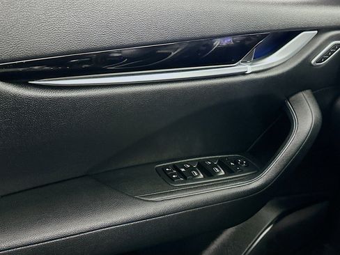 Used 2023 Maserati Levante Modena image 14