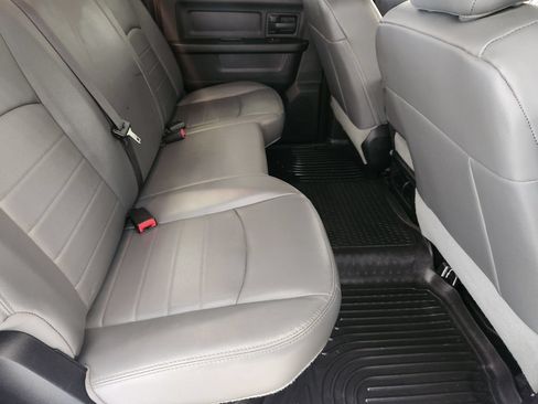 Used 2018 RAM 2500 Tradesman w/ Chrome Appearance Group AWD/4WD image 31