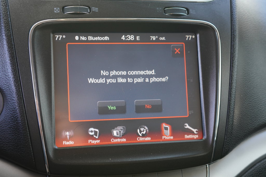Used 2015 Dodge Journey Crossroad w/ Flexible Seating Group FWD image 28