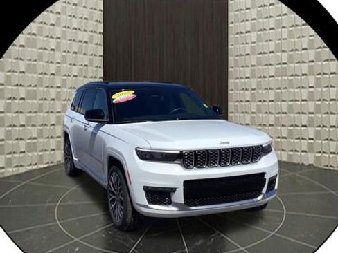 Certified 2025 Jeep Grand Cherokee L Summit AWD/4WD image 1
