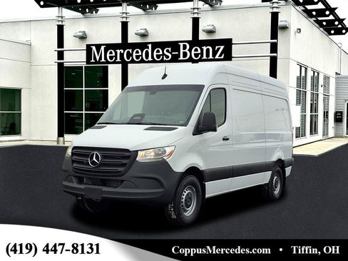 Used 2025 Mercedes-Benz Sprinter 2500 image 1