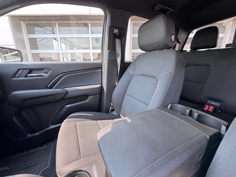 Used 2023 Chevrolet Colorado LT w/ LT Convenience Package II RWD image 19