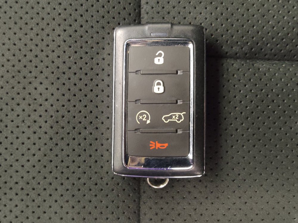 Used 2023 Jeep Grand Cherokee Altitude AWD/4WD image 32
