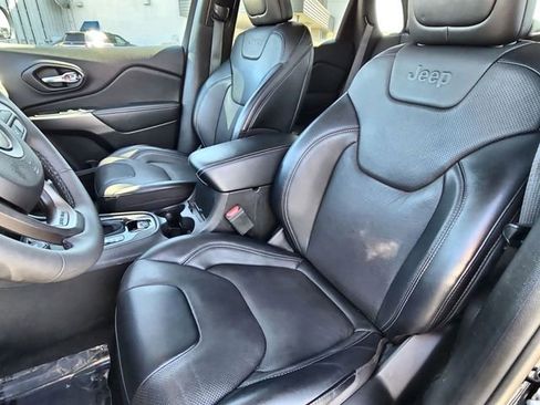 Used 2022 Jeep Cherokee Limited image 19