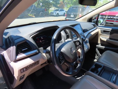 Used 2018 Honda Odyssey EX-L image 14