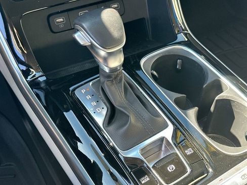 Used 2024 Kia Carnival SX Prestige image 25