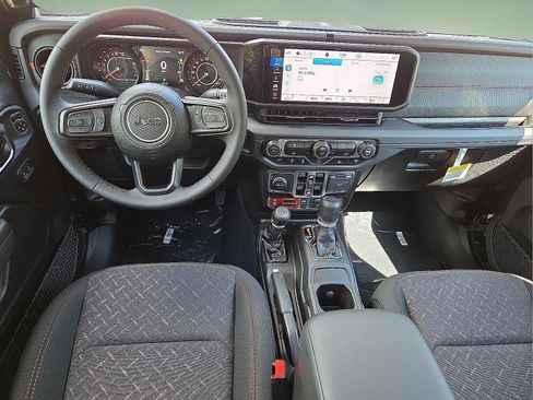 New 2025 Jeep Gladiator Mojave w/ Steel Bumper Group image 11