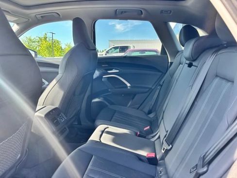 Used 2025 Audi Q5 Prestige AWD/4WD image 9