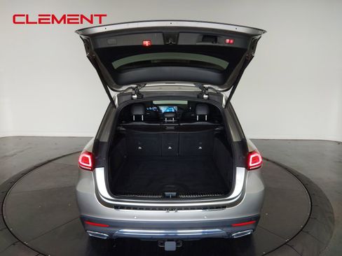 Used 2020 Mercedes-Benz GLE 350 4MATIC w/ MBUX Technology Package image 9