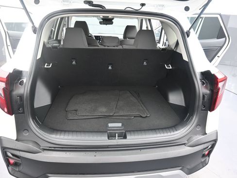 Used 2024 Kia Seltos LX AWD/4WD image 37