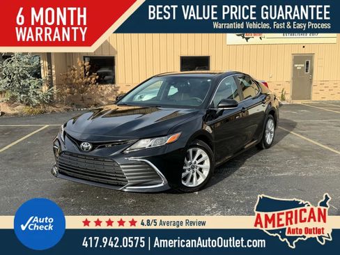 Used 2021 Toyota Camry LE image 1
